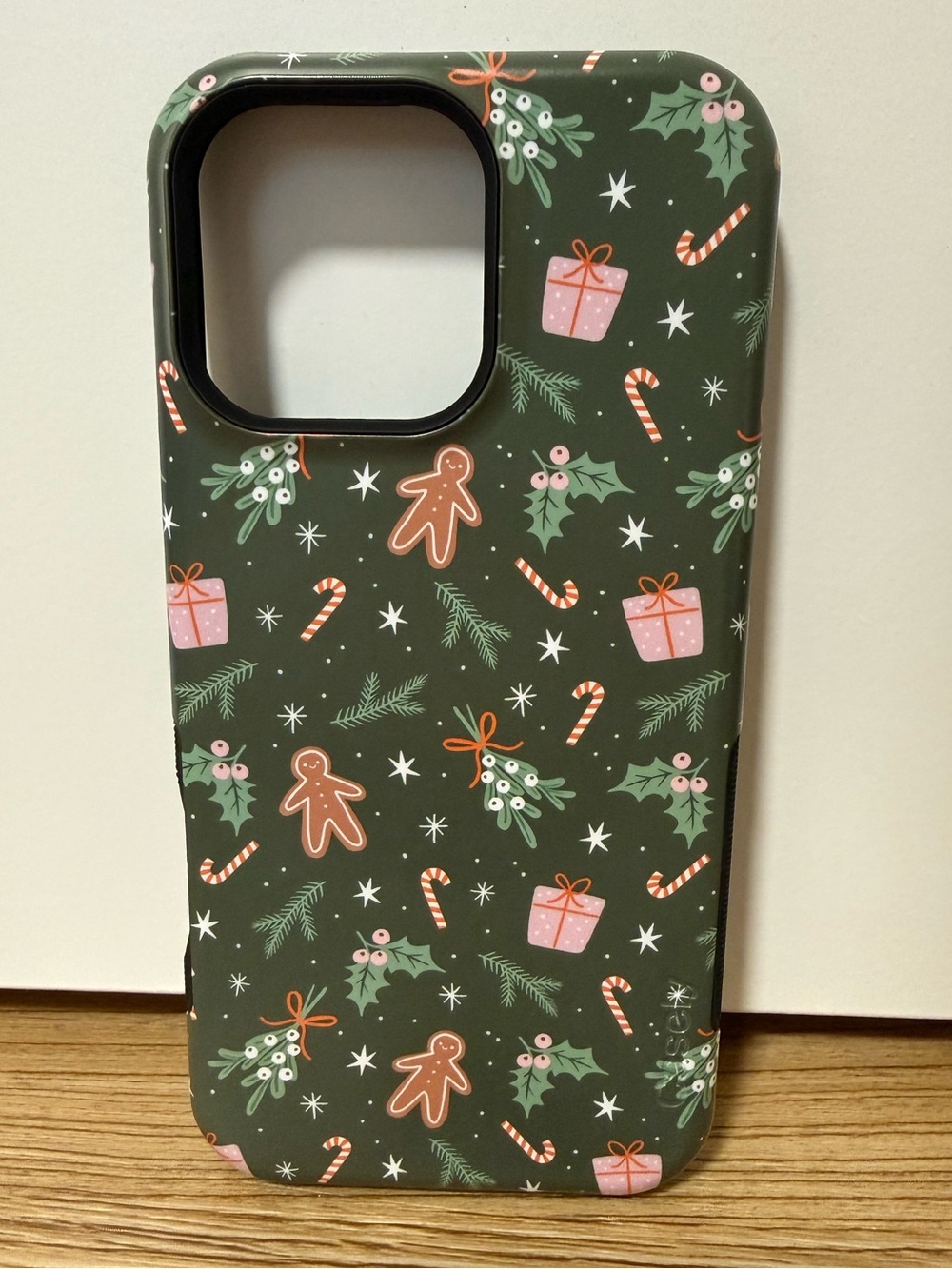 Casely Holiday Dark Green Phone Case with Festive Pattern